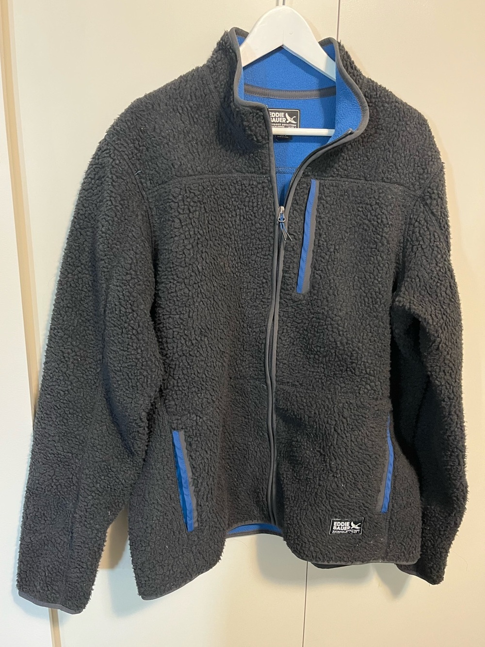 Eddie Bauer Black Fleece Sherpa Jacket with Blue Lining Mens Large